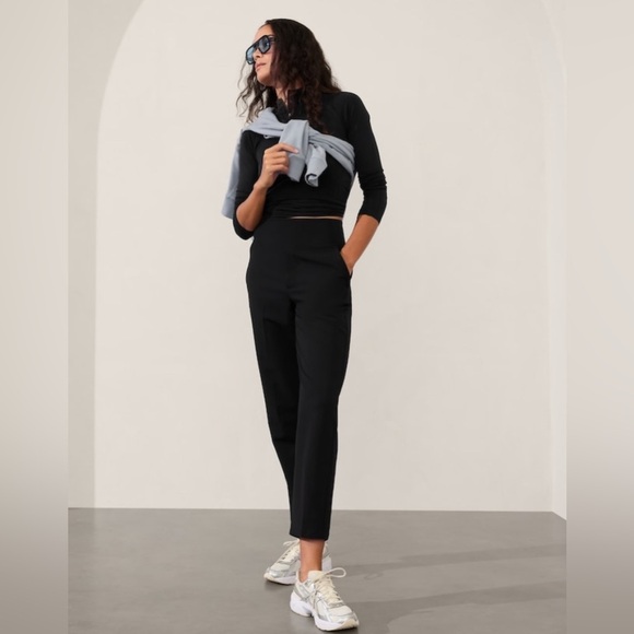 NWT Athleta Endless Black Pants size 8. - Picture 3 of 10